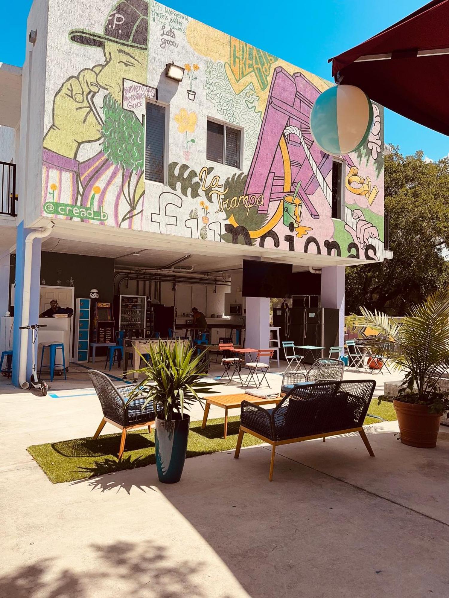 Atrium Hostel Design District Miami Exterior foto